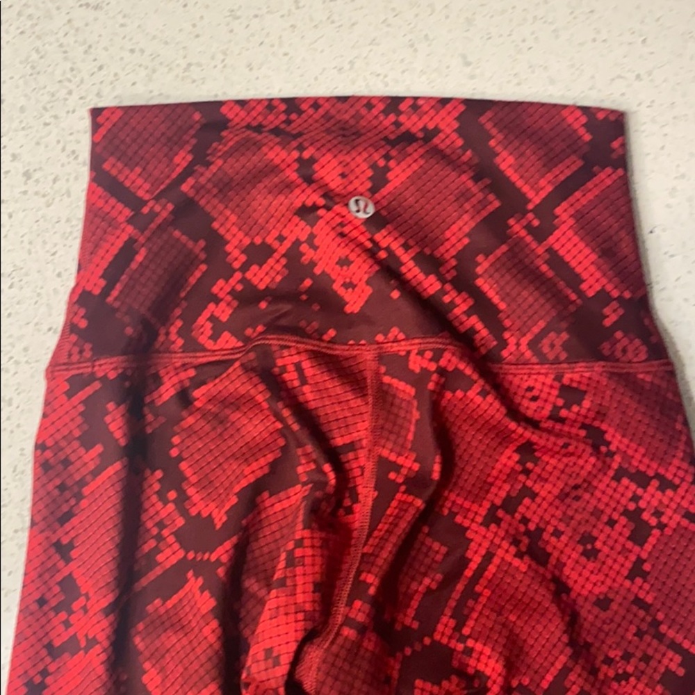 Lululemon RARE wunder under leggings